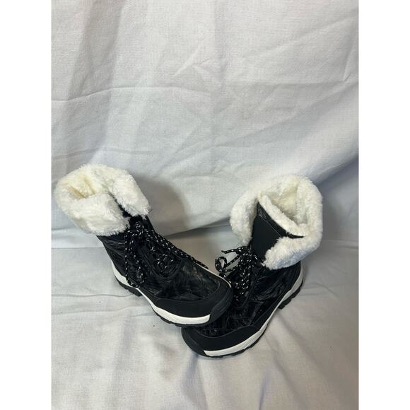 Women's Snow Boots Black White Faux Fur Lining Size 38 (US 8) Lace Up Warm - Picture 1 of 6